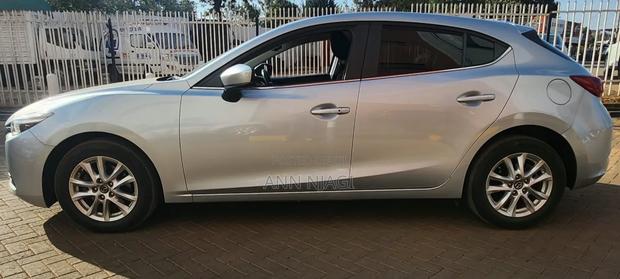Mazda Axela 2018 Silver