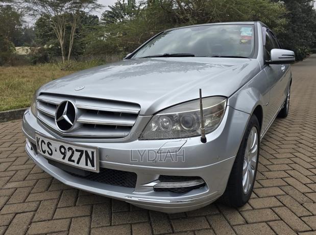 Mercedes-Benz C200 2012 Silver