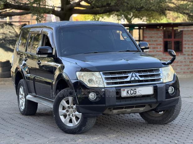 Mitsubishi Pajero 3.2 Di-D 2008 Black