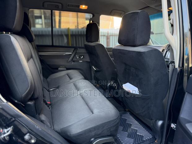 Mitsubishi Pajero 3.2 Di-D 2008 Black