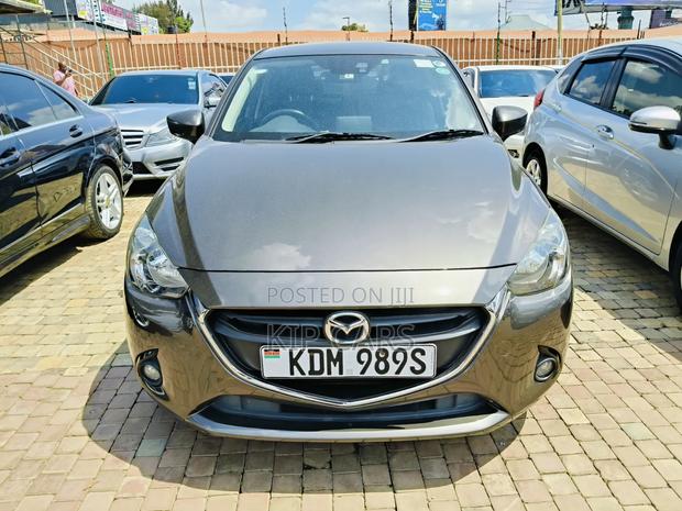 Mazda Demio 2016 Ivory