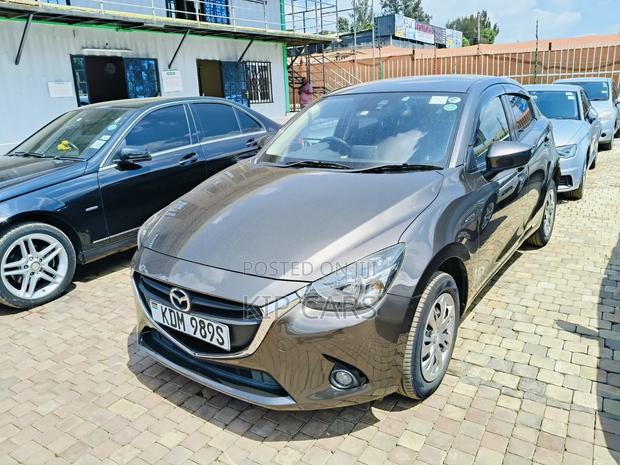Mazda Demio 2016 Ivory