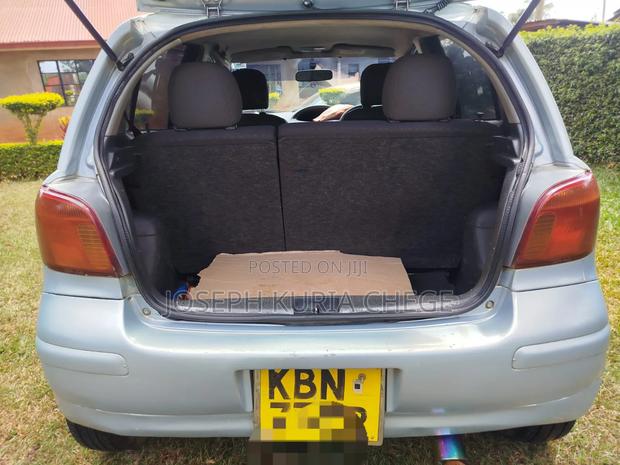 Toyota Vitz 2004 Blue
