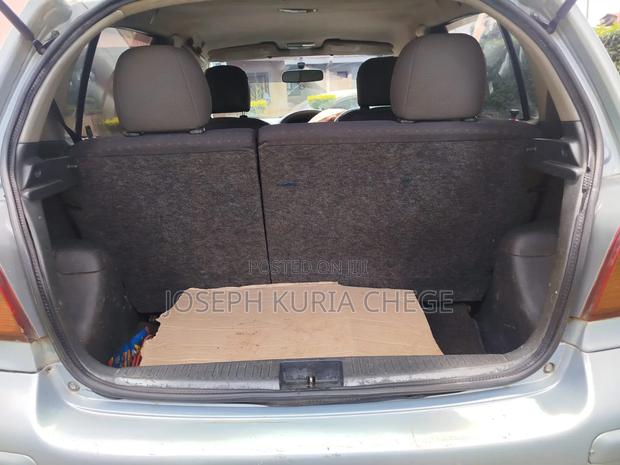 Toyota Vitz 2004 Blue