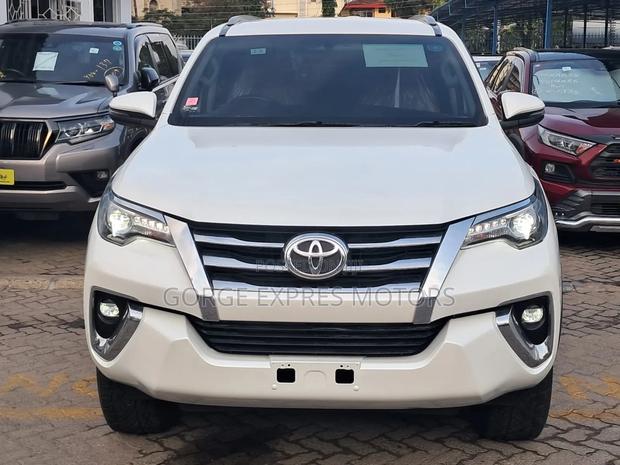Toyota Fortuner 2019 White