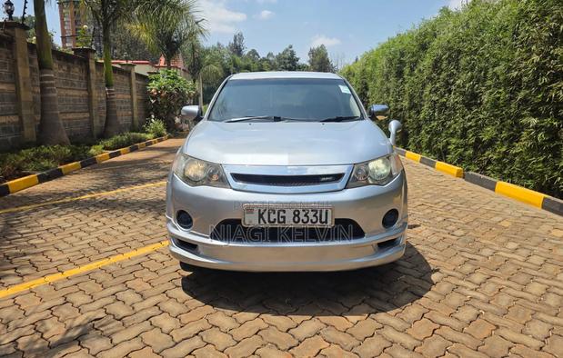 Mitsubishi Outlander 2010 Silver