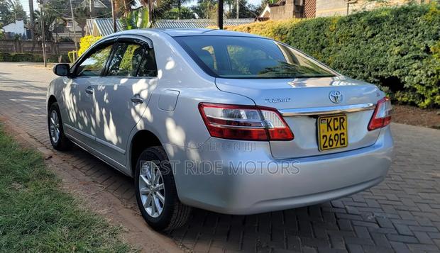 Toyota Premio 1.5 FWD 2012 Silver