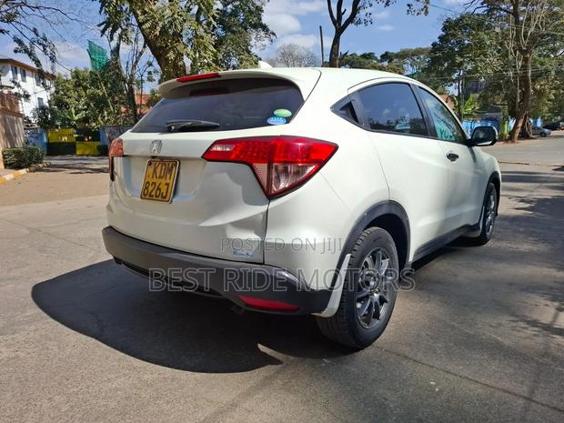 Honda Vezel 1.5 2WD 2016 White