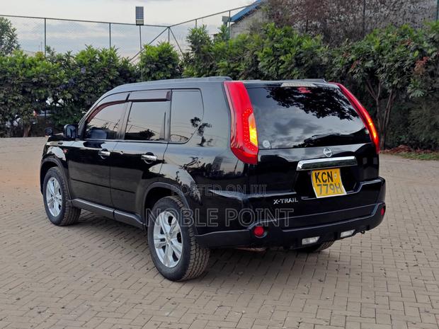 Nissan X-Trail 2010 Black