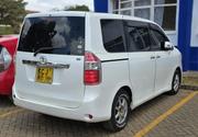 Toyota Noah 2009 Pearl for sale