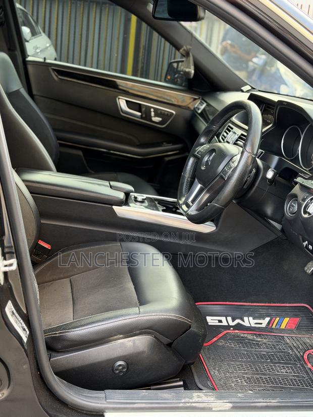 Mercedes-Benz E220 2016 Black