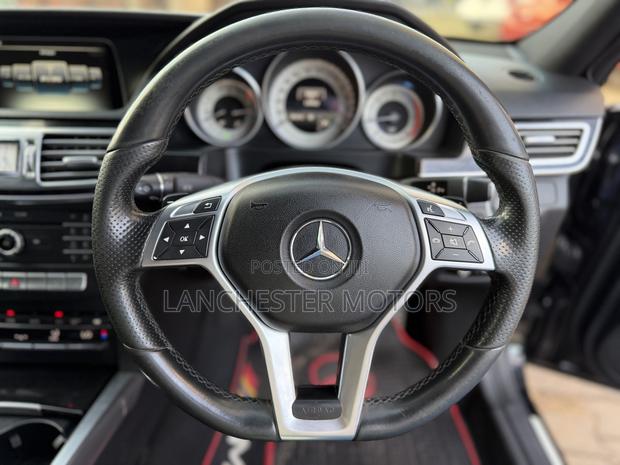 Mercedes-Benz E220 2016 Black