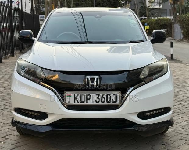 Honda Vezel 1.5 Hybrid 2WD 2018 White
