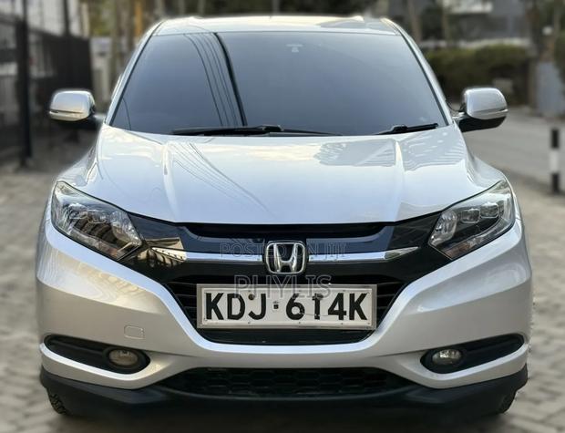 Honda Vezel 2015 Silver