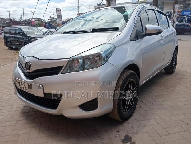 Toyota Vitz 2012 Gray