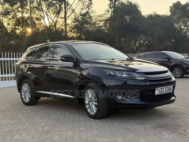 Toyota Harrier 2.0 2015 Black