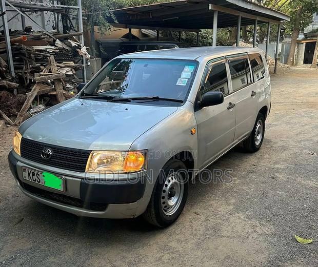 Toyota Probox 2012 Silver