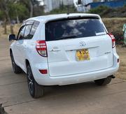 Toyota RAV4 2014 White for sale