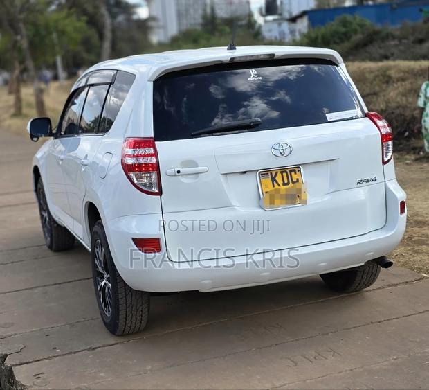 Toyota RAV4 2014 White