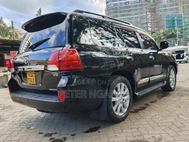 Toyota Land Cruiser 4.6 V8 ZX 2012 Matt Black