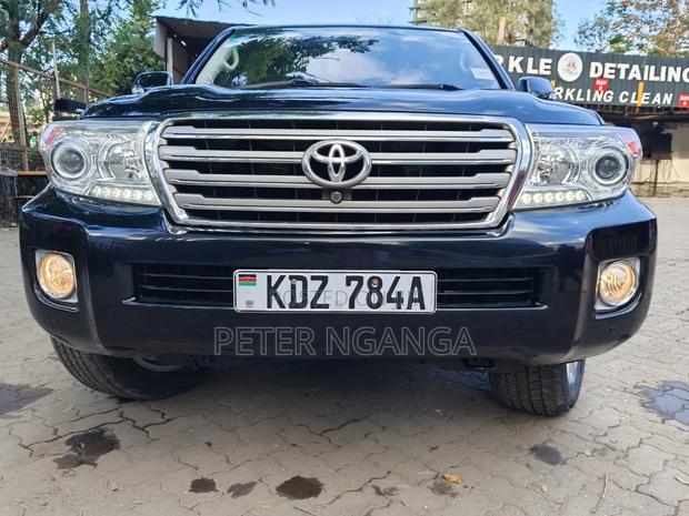 Toyota Land Cruiser 4.6 V8 ZX 2012 Matt Black