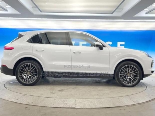 Porsche Cayenne 2019 Pearl