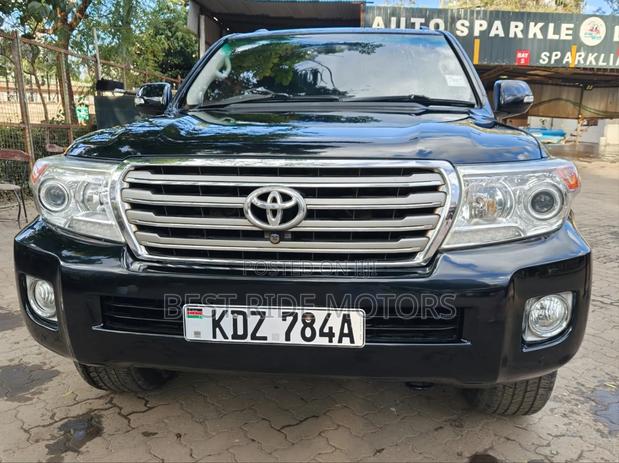 Toyota Land Cruiser 4.6 V8 ZX 2012 Black