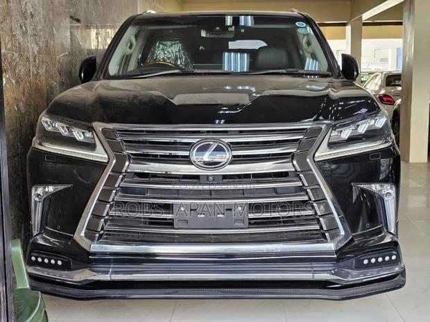 Lexus LX 2018 Matt Black