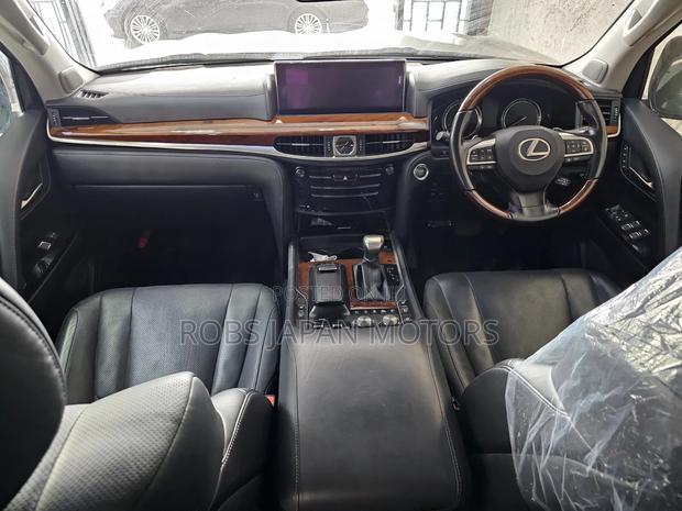 Lexus LX 2018 Matt Black