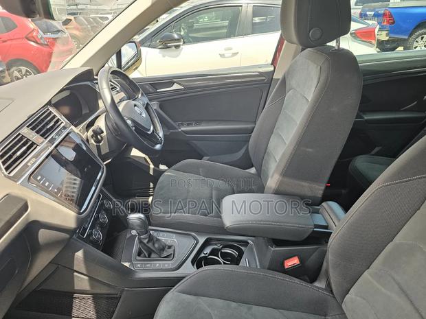Volkswagen Tiguan 2019 Burgundy