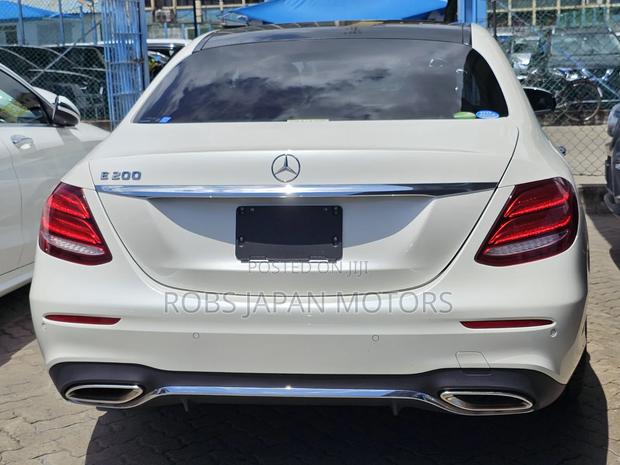 Mercedes-Benz E200 2019 White