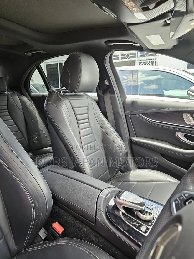 Mercedes-Benz E200 2019 White