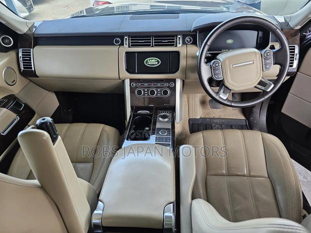 Land Rover Range Rover Vogue 2017 Gold
