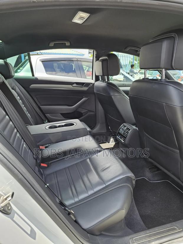 Volkswagen Passat 2018 Pearl