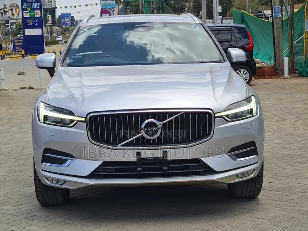 Volvo XC60 T5 Momentum AWD 2019 Silver