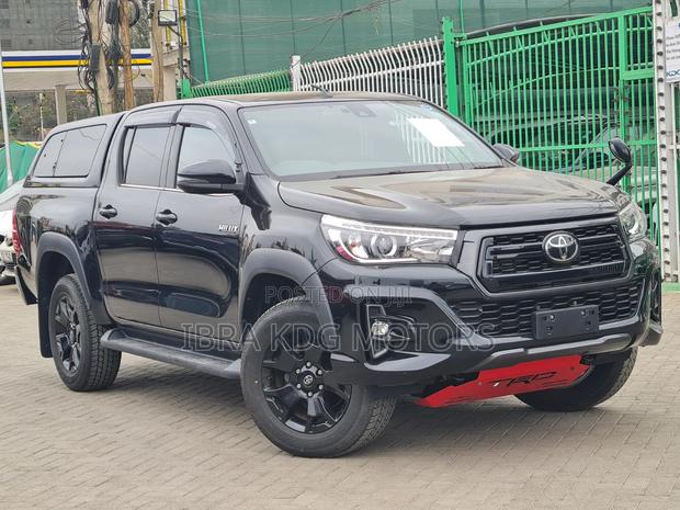 Toyota Hilux 2019 Black