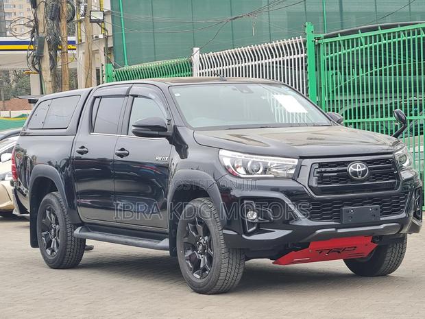 Toyota Hilux 2019 Black