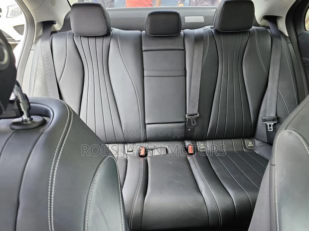 Mercedes-Benz E400 2018 Off white