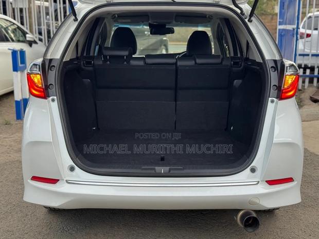 Honda Fit Shuttle 2019 White