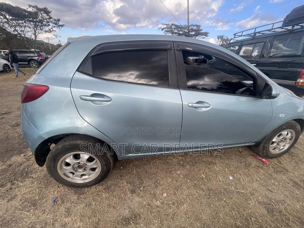 Mazda Demio 2010