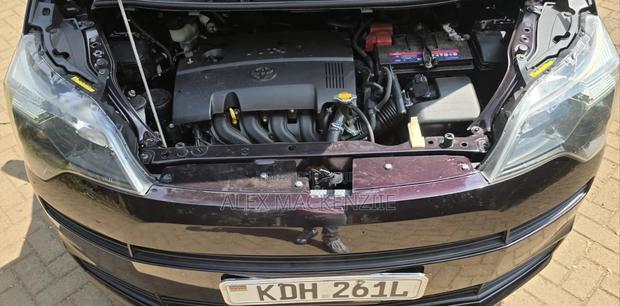 Toyota Spade 2015 Purple