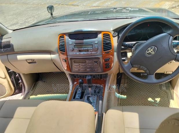 Toyota Land Cruiser 2006 Burgundy