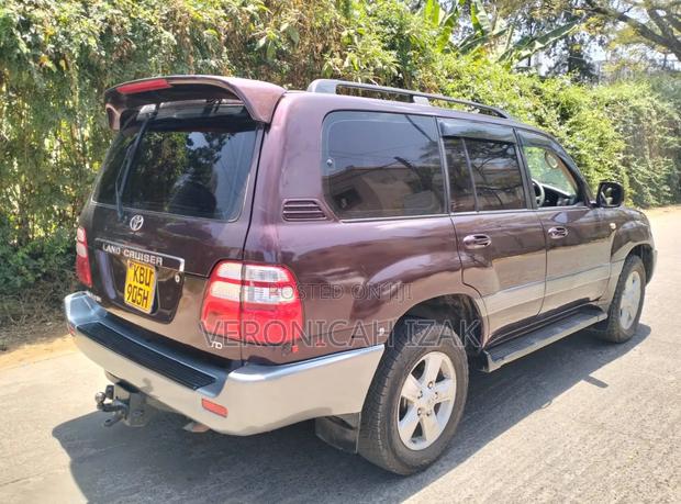 Toyota Land Cruiser 2006 Burgundy