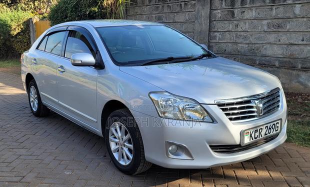 Toyota Premio 2012 Silver