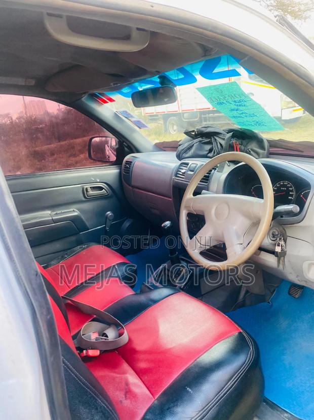 Toyota Noah 2009 Silver