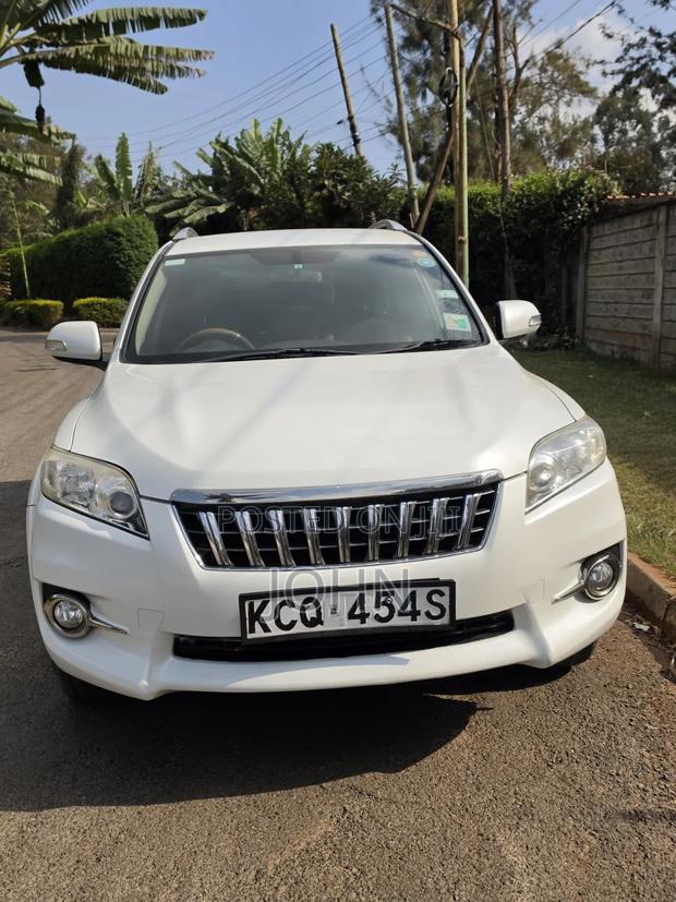 Toyota Vanguard 2013 Pearl