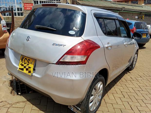 Suzuki Swift 2011 Silver