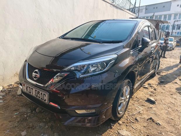 Nissan Note 2017 Brown