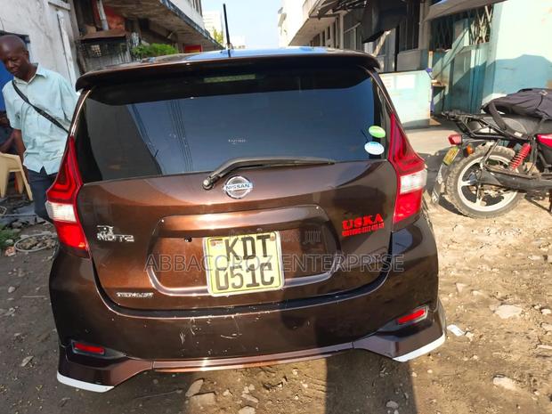 Nissan Note 2017 Brown