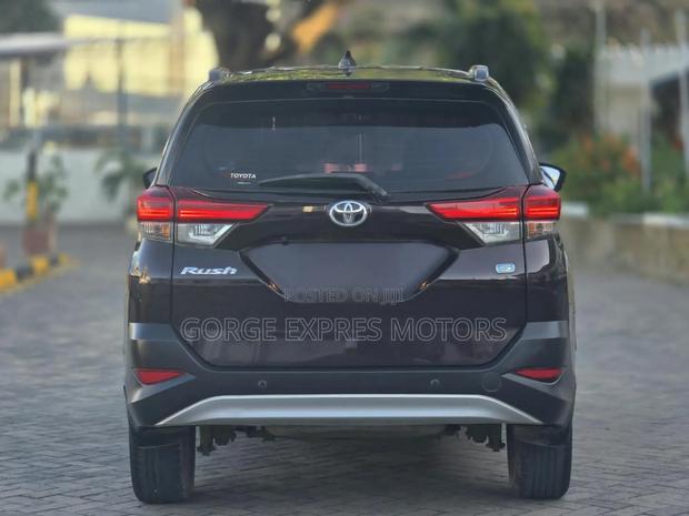 Toyota Rush 2019 Gray